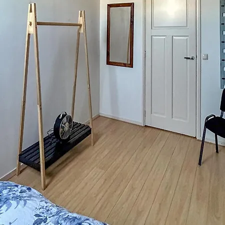 3 Bedroom Beautiful In Hippolythushoef *