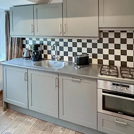 3 Bedroom Beautiful In Hippolythushoef *
