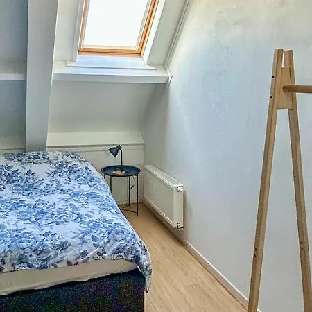 3 Bedroom Beautiful In Hippolythushoef *